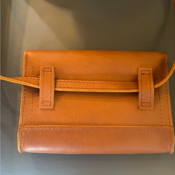 Portland Leather Light Brown Belt/ Cross Body Bag - Picture 2 of 5